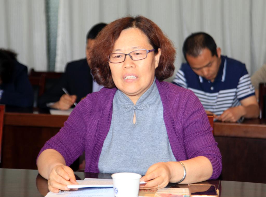 思政部部长高凤香作工作汇报