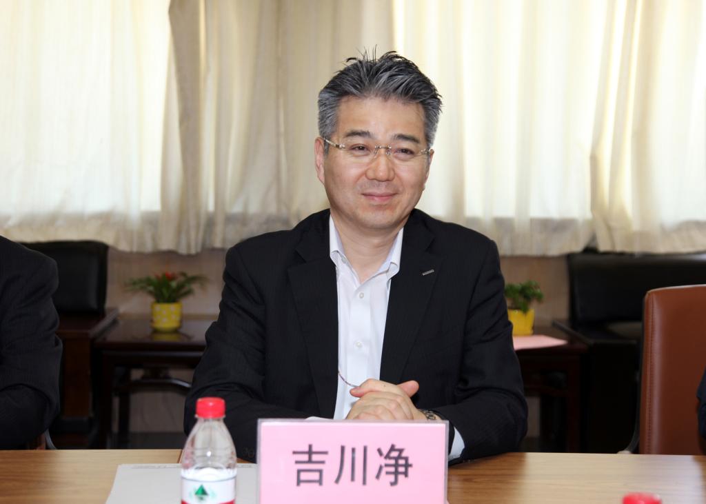 欧姆龙本社董事吉川净致辞