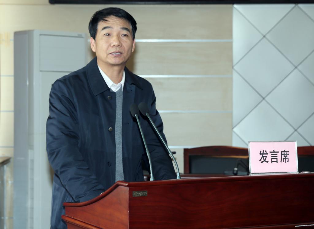 党委书记崔岩发表讲话