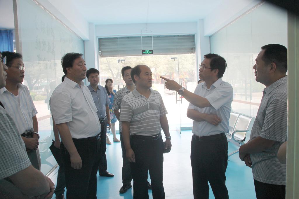 查看便民服务大厅、教职工活动中心