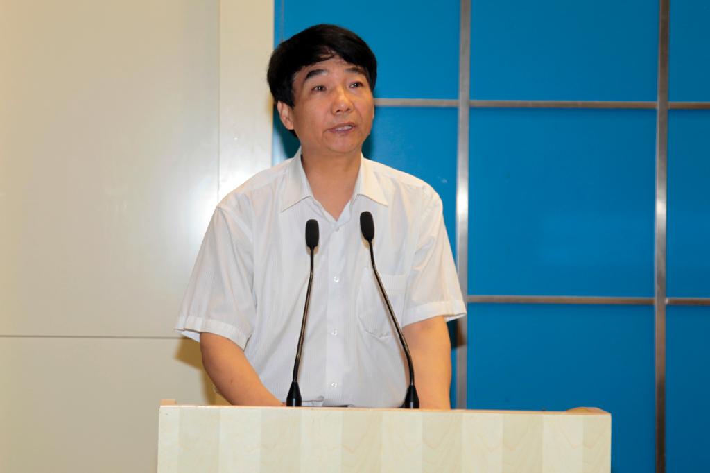 党委书记崔岩发表讲话