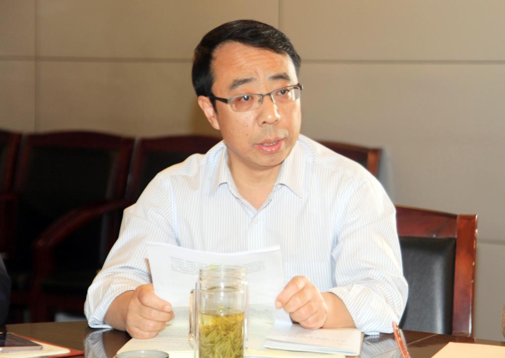 纪委书记康强领学《深入推进领导干部个人有关事项报告制度,充分释放从严管党治吏制度优势》