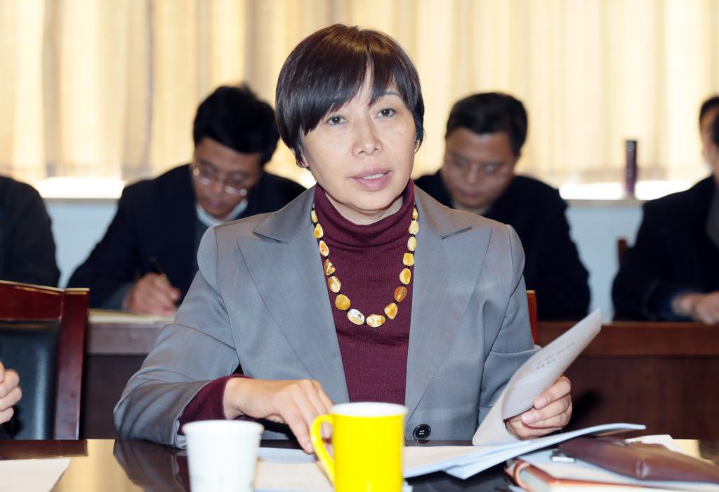 院长张晓云传达全省高校教学工作会议精神