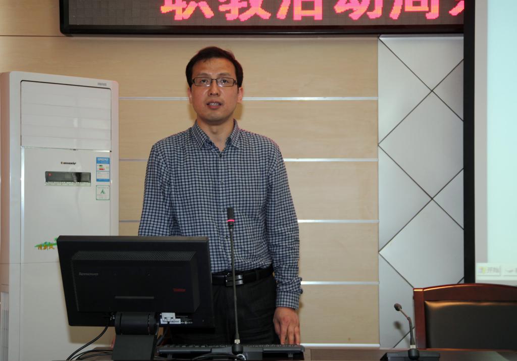 教务处处长杨卫军通报2015年单独招生考试及升级技能大赛获奖情况