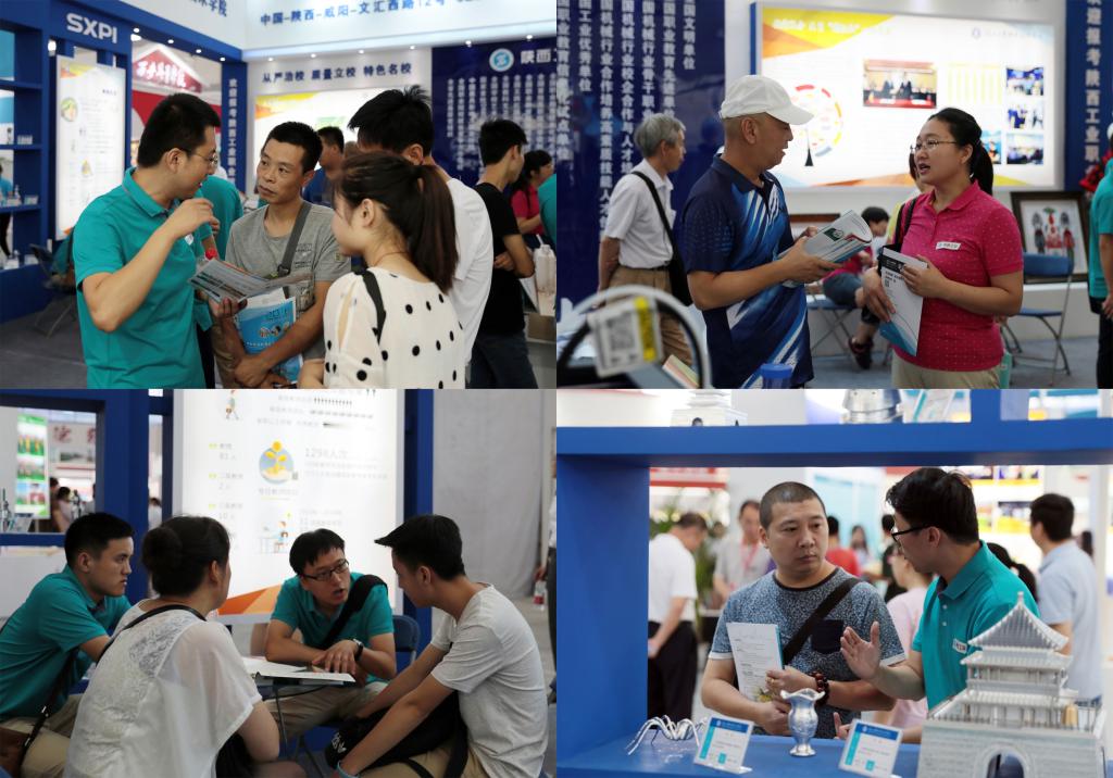 招生咨询人员现场为考生及家长提供专业的招生政策咨询及填报志愿指导的一站式服务