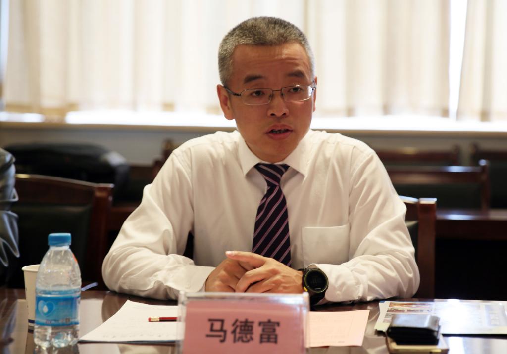 新道科技高级副总裁马德富介绍公司情况