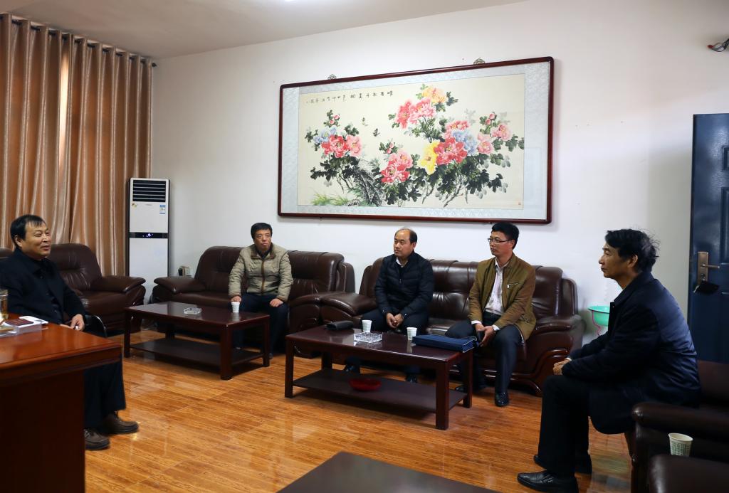 党委书记崔岩、副院长梅创社一行与礼泉第二中学负责同志座谈