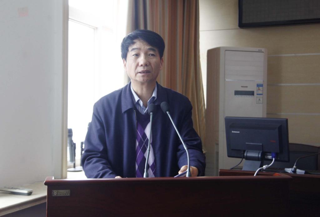 党委书记崔岩传达陕西2018年稳定安全工作会议、高教系统全面从严治党工作会议精神