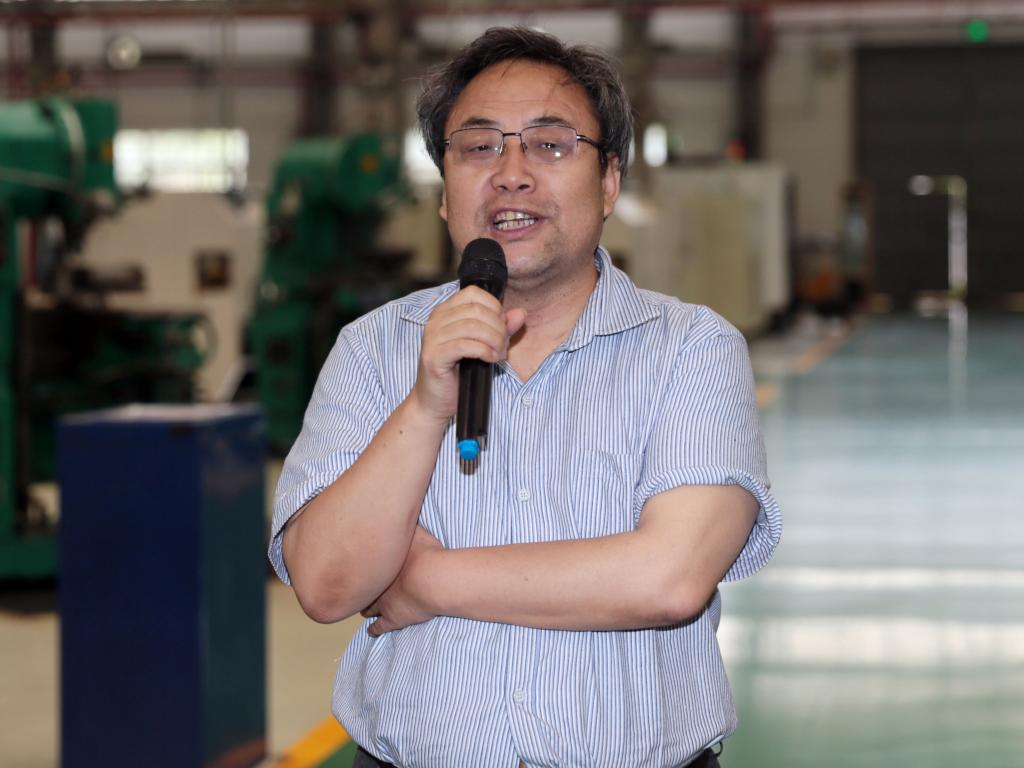 省总工会副巡视员、省教育工会主席张敏讲话